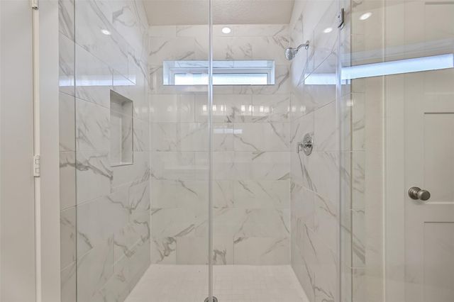 225 Magnolia Laurel Drive, Alvin, TX 77511