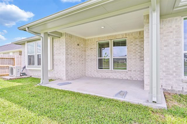 225 Magnolia Laurel Drive, Alvin, TX 77511