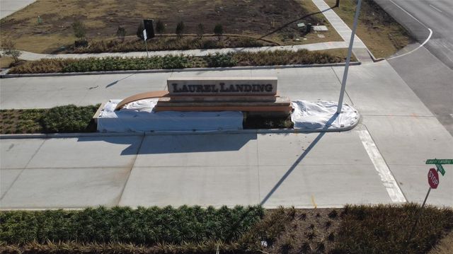 225 Magnolia Laurel Drive, Alvin, TX 77511