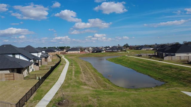 225 Magnolia Laurel Drive, Alvin, TX 77511