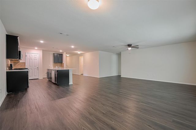 2011 Lost Timbers Drive, Conroe, TX 77304