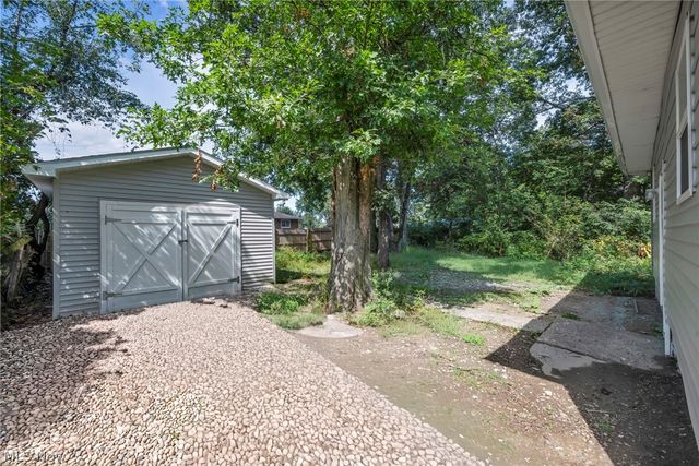 3538 Albany Avenue, Lorain, OH 44055