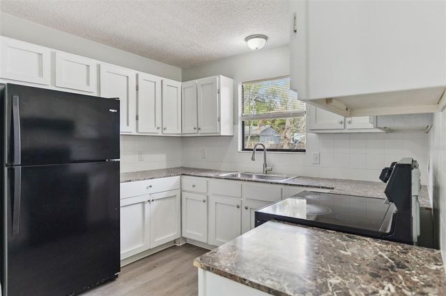 202 S BOSTON AVENUE, Deland, FL 32724