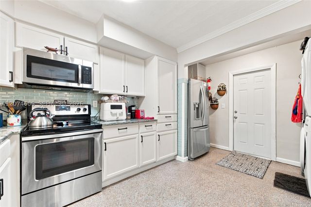 1540 NE 34th St, Pompano Beach, FL 33064