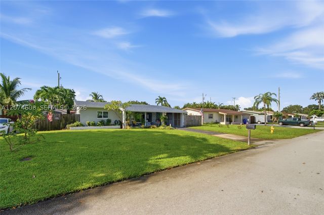 1540 NE 34th St, Pompano Beach, FL 33064