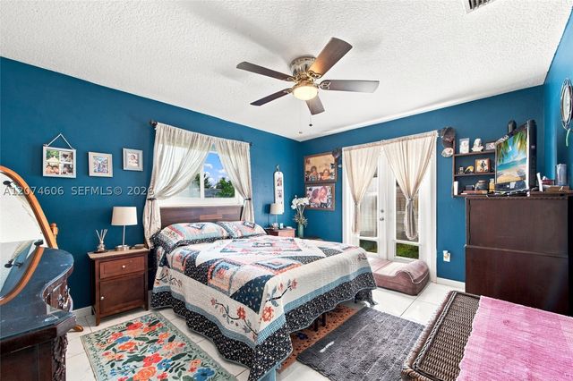 1540 NE 34th St, Pompano Beach, FL 33064