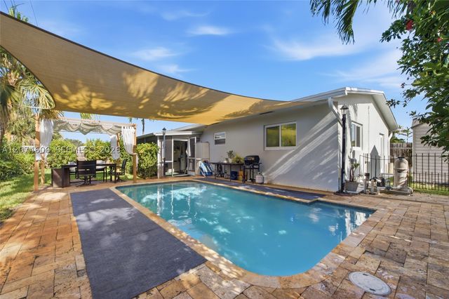 1540 NE 34th St, Pompano Beach, FL 33064