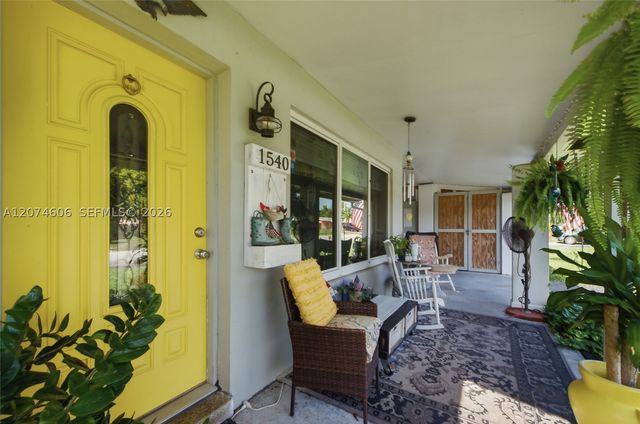 1540 NE 34th St, Pompano Beach, FL 33064
