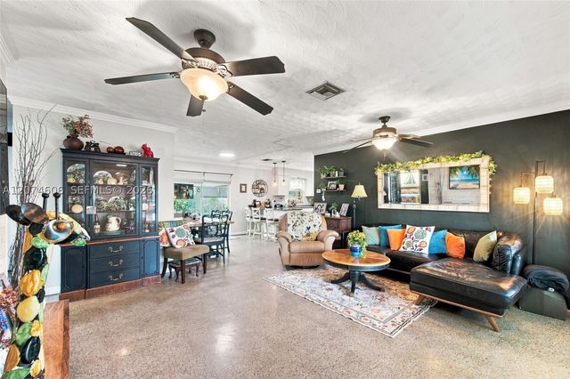 1540 NE 34th St, Pompano Beach, FL 33064