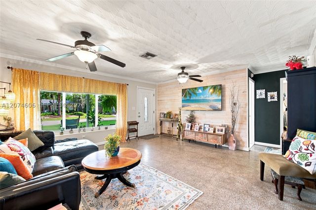 1540 NE 34th St, Pompano Beach, FL 33064