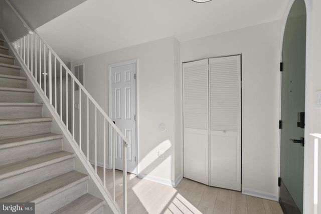 8002 INVERNESS RIDGE RD, Potomac, MD 20854