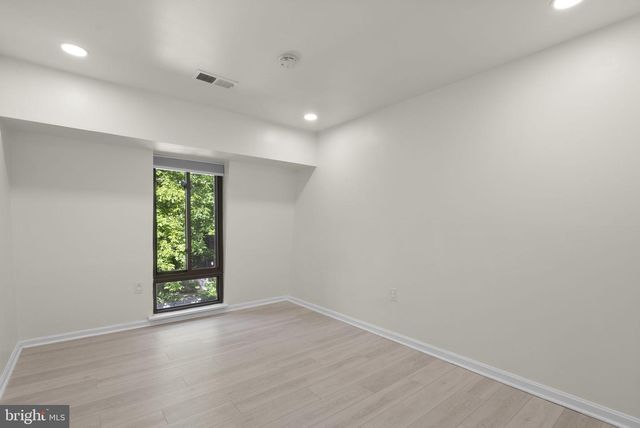 8002 INVERNESS RIDGE RD, Potomac, MD 20854