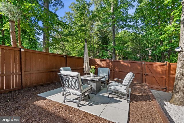 8002 INVERNESS RIDGE RD, Potomac, MD 20854