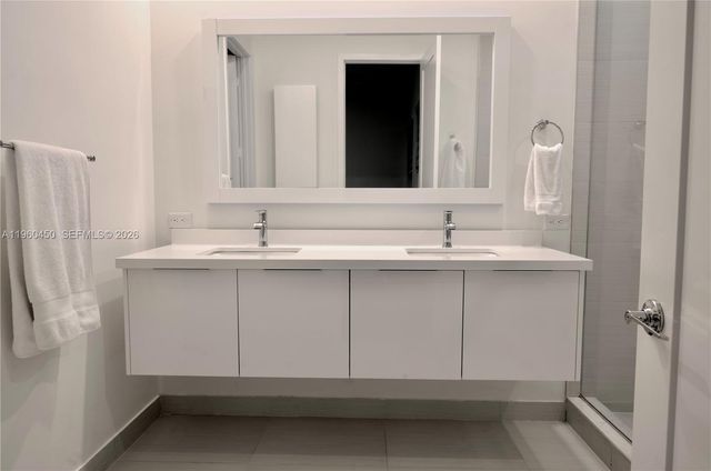 6472 NW 103rd Pl, Doral, FL 33178