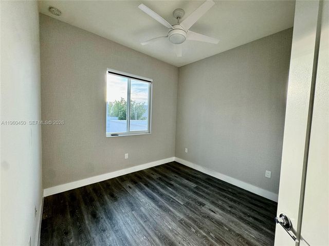 6472 NW 103rd Pl, Doral, FL 33178