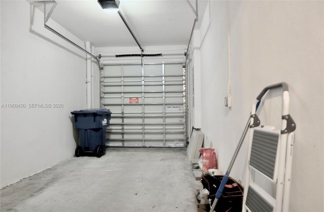 6472 NW 103rd Pl, Doral, FL 33178