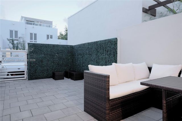 6472 NW 103rd Pl, Doral, FL 33178