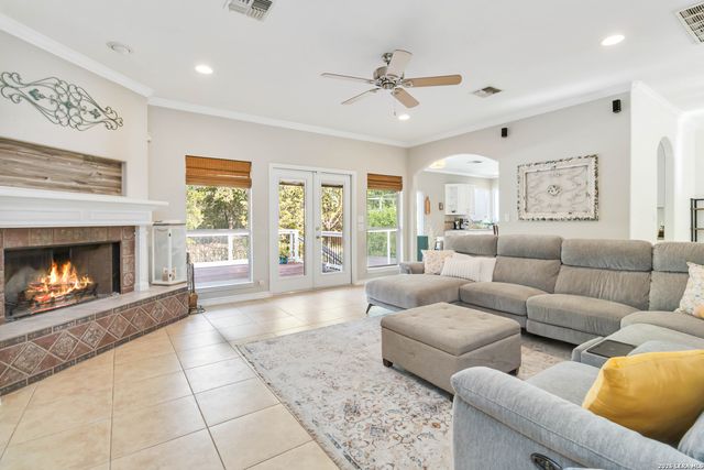 21927 PARK VIEW DR, Garden Ridge, TX 78266