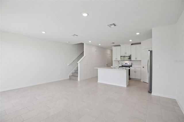 713 SPARTINA WAY, Lady Lake, FL 32159