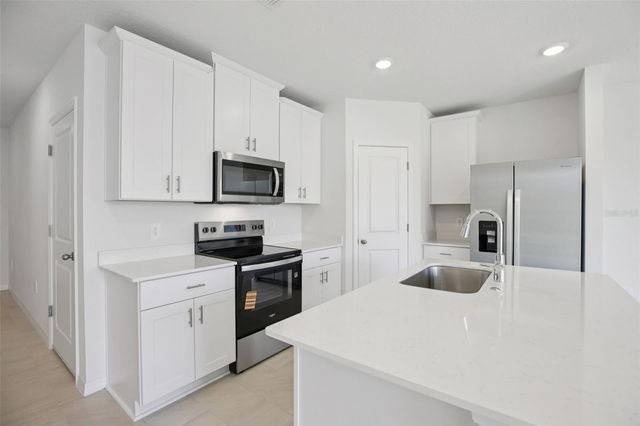 713 SPARTINA WAY, Lady Lake, FL 32159