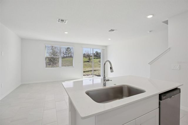 713 SPARTINA WAY, Lady Lake, FL 32159