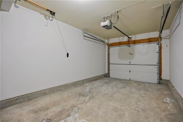 4327 NE 83rd Street, Kansas City, MO 64119