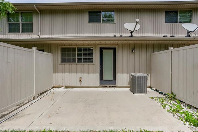 4327 NE 83rd Street, Kansas City, MO 64119