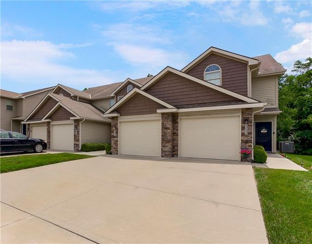 4327 NE 83rd Street, Kansas City, MO 64119