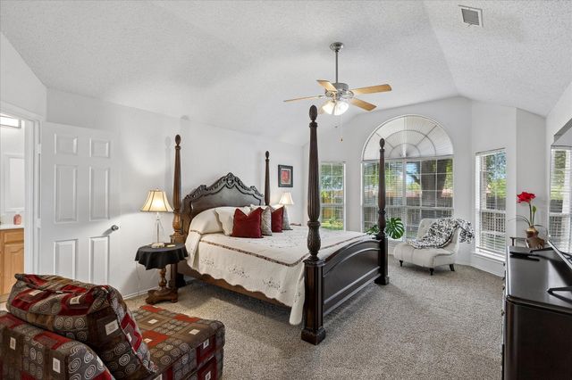 433 Sherwood Court, Burleson, TX 76028