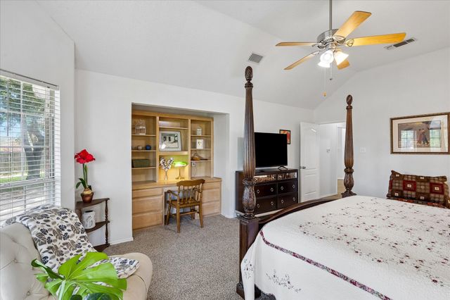 433 Sherwood Court, Burleson, TX 76028