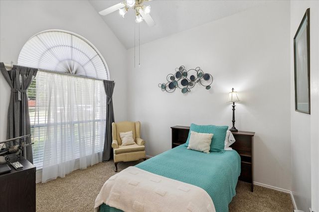 433 Sherwood Court, Burleson, TX 76028