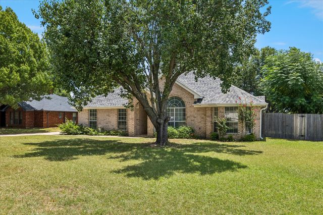 433 Sherwood Court, Burleson, TX 76028