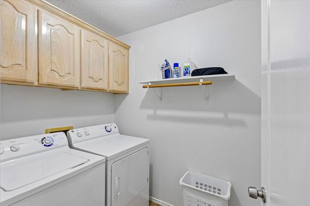 433 Sherwood Court, Burleson, TX 76028