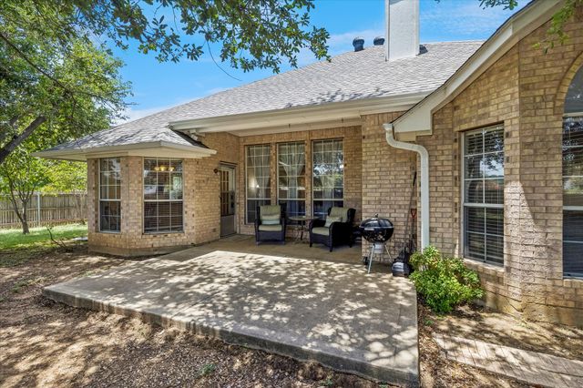 433 Sherwood Court, Burleson, TX 76028