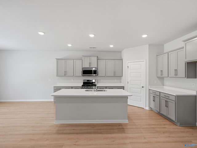 6102 Margie Collins Drive, Owens Cross Roads, AL 35763