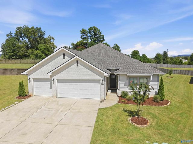 6102 Margie Collins Drive, Owens Cross Roads, AL 35763