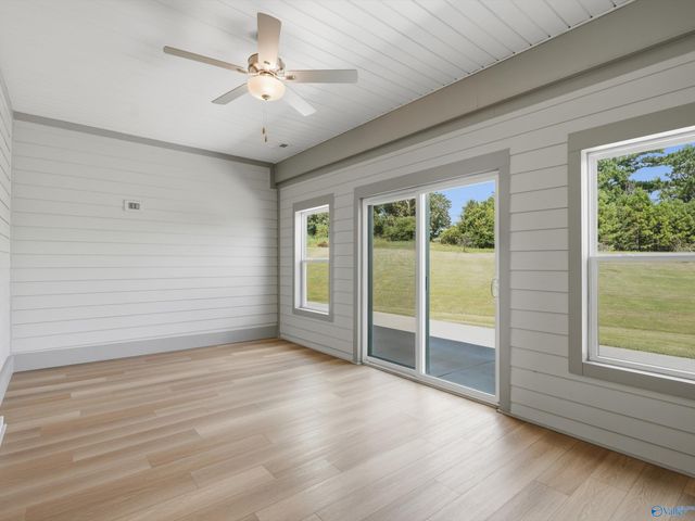 6102 Margie Collins Drive, Owens Cross Roads, AL 35763