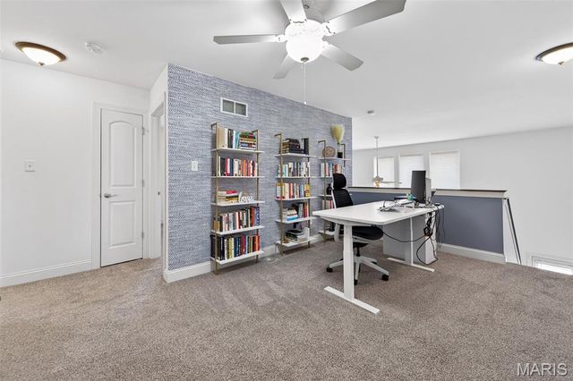 968 Ridgepointe Place Circle, Lake St Louis, MO 63367