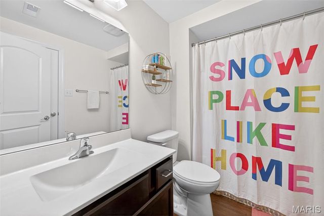 968 Ridgepointe Place Circle, Lake St Louis, MO 63367