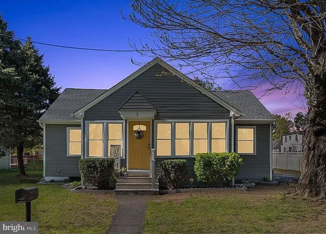 1 W POST RD, Morrisville, PA 19067
