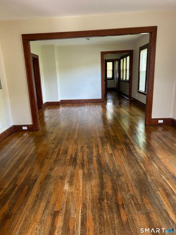 31 Melrose Avenue 2, Waterbury, CT 06705