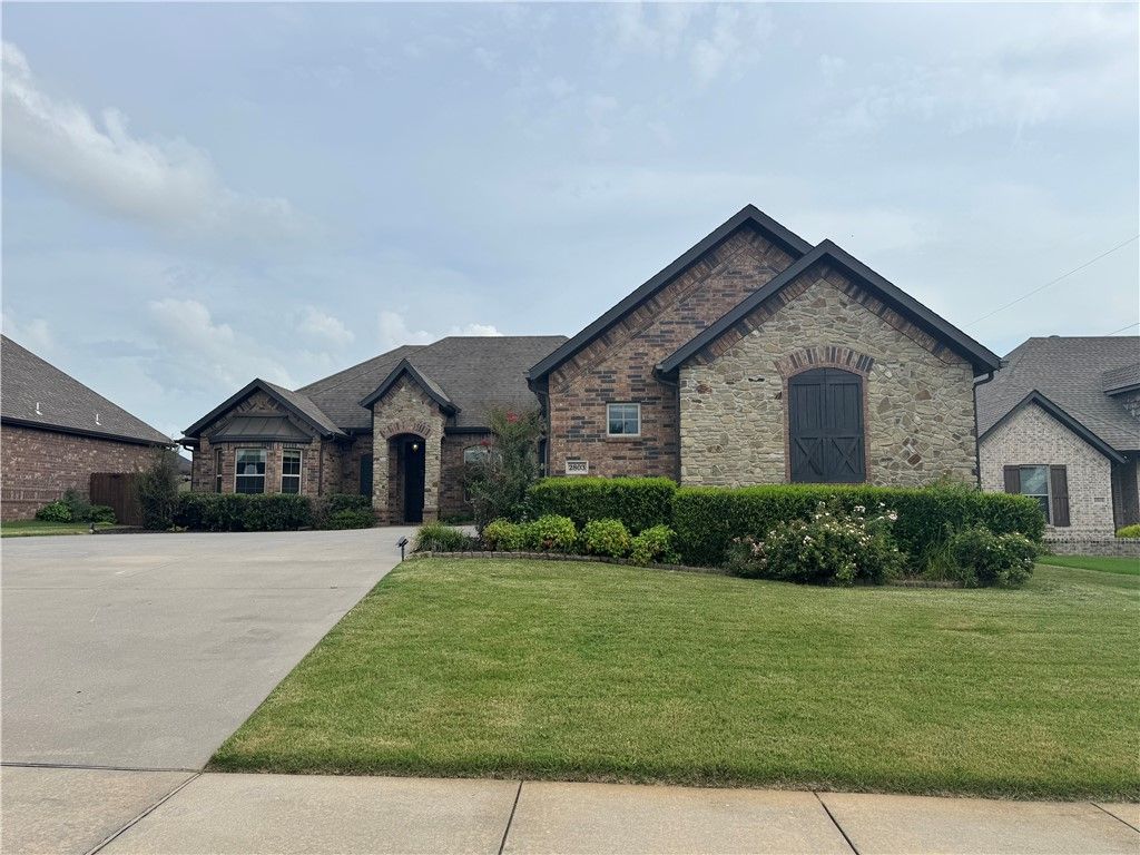 2803 SW Hazelnut Avenue, Bentonville, AR 72713