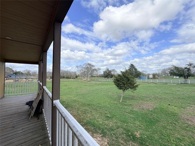 13700 Burnett Road, Beasley, TX 77417