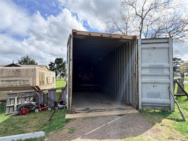 13700 Burnett Road, Beasley, TX 77417