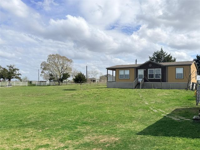 13700 Burnett Road, Beasley, TX 77417