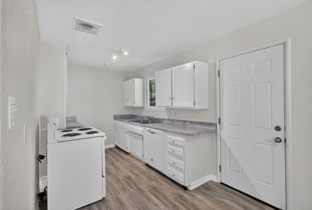 7620 Eastgate Ave, Citrus Heights, CA 95610