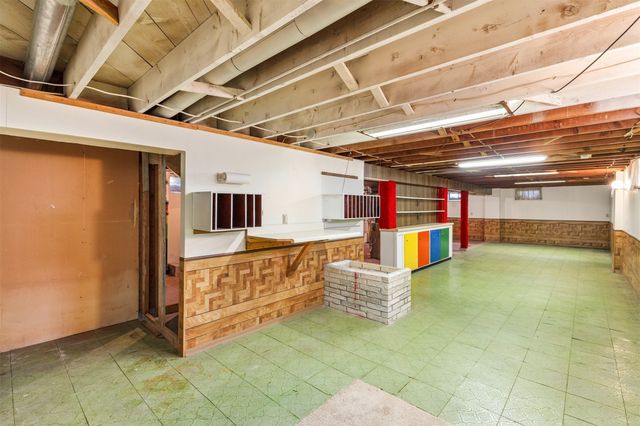 300 5th Street Place SE, Altoona, IA 50009