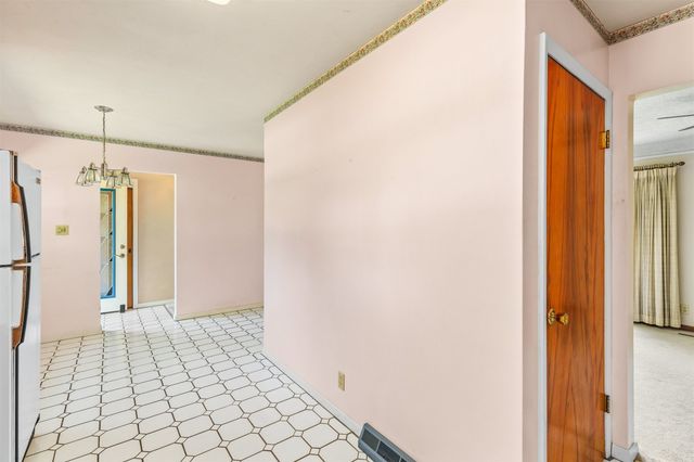 300 5th Street Place SE, Altoona, IA 50009