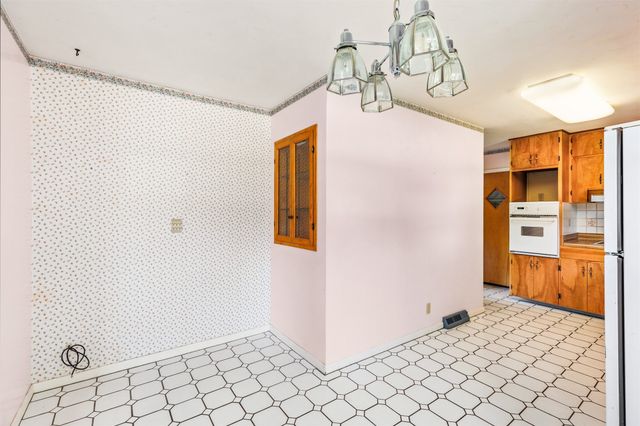 300 5th Street Place SE, Altoona, IA 50009
