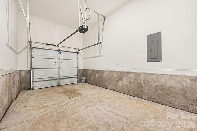 226 Oak Circle, Newton, NC 28658